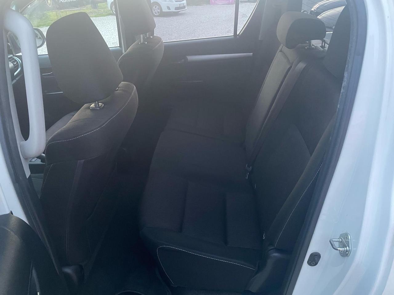 Toyota Hilux 2.4 D-4D 4WD 4 porte Double Cab Comfort