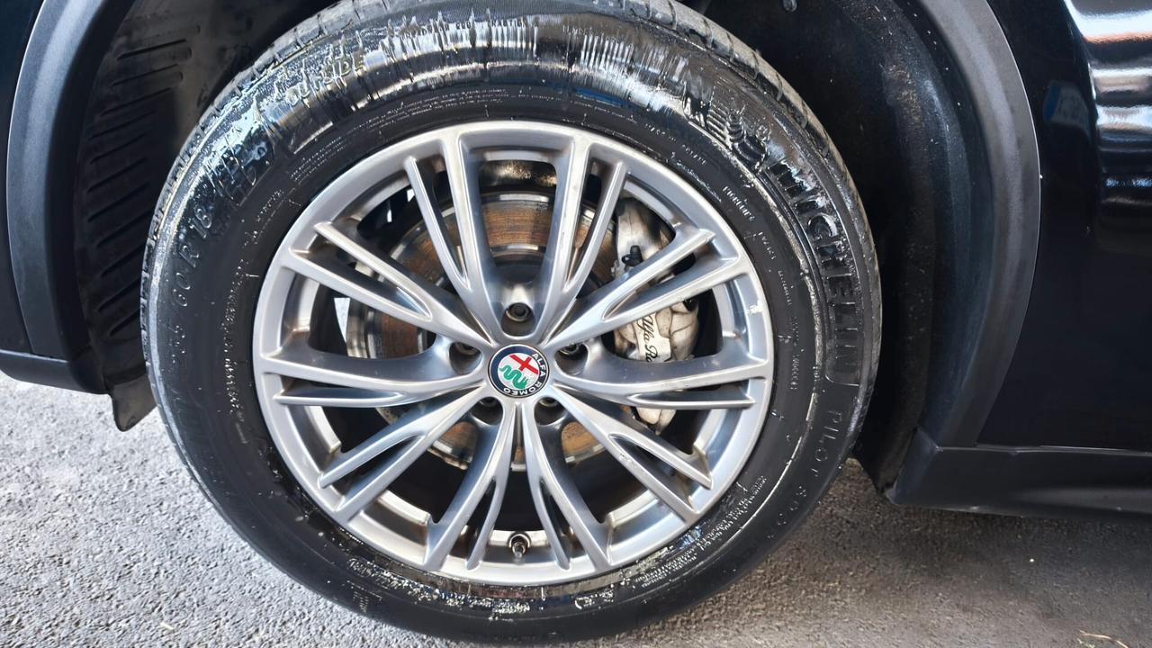 Alfa Romeo Stelvio 2.2 Turbodiesel 190 CV AT8 Q4 Super