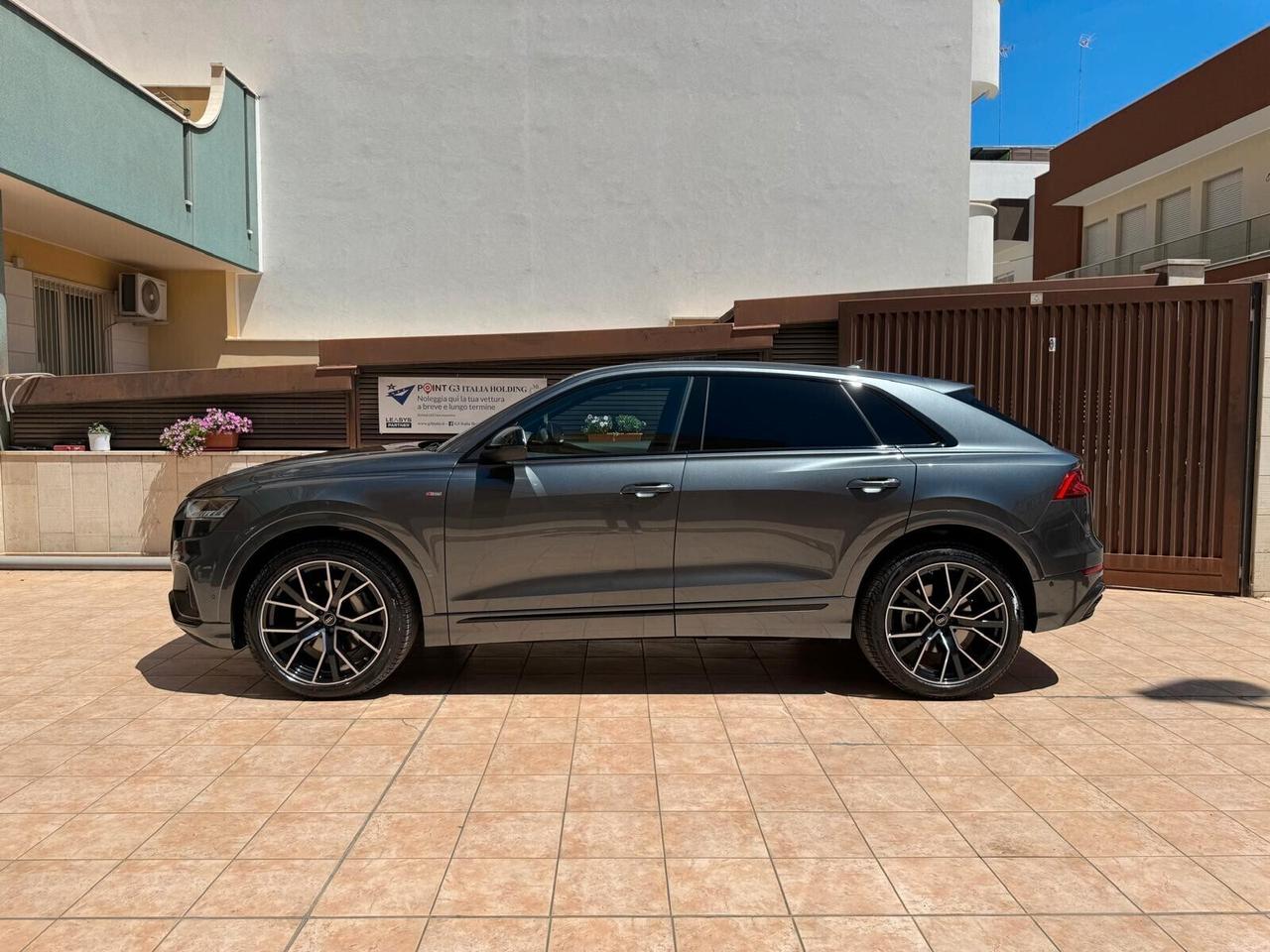 Audi Q8 50 TDI 286 CV quattro Sport S-LINE TETTO MATRIX FULL