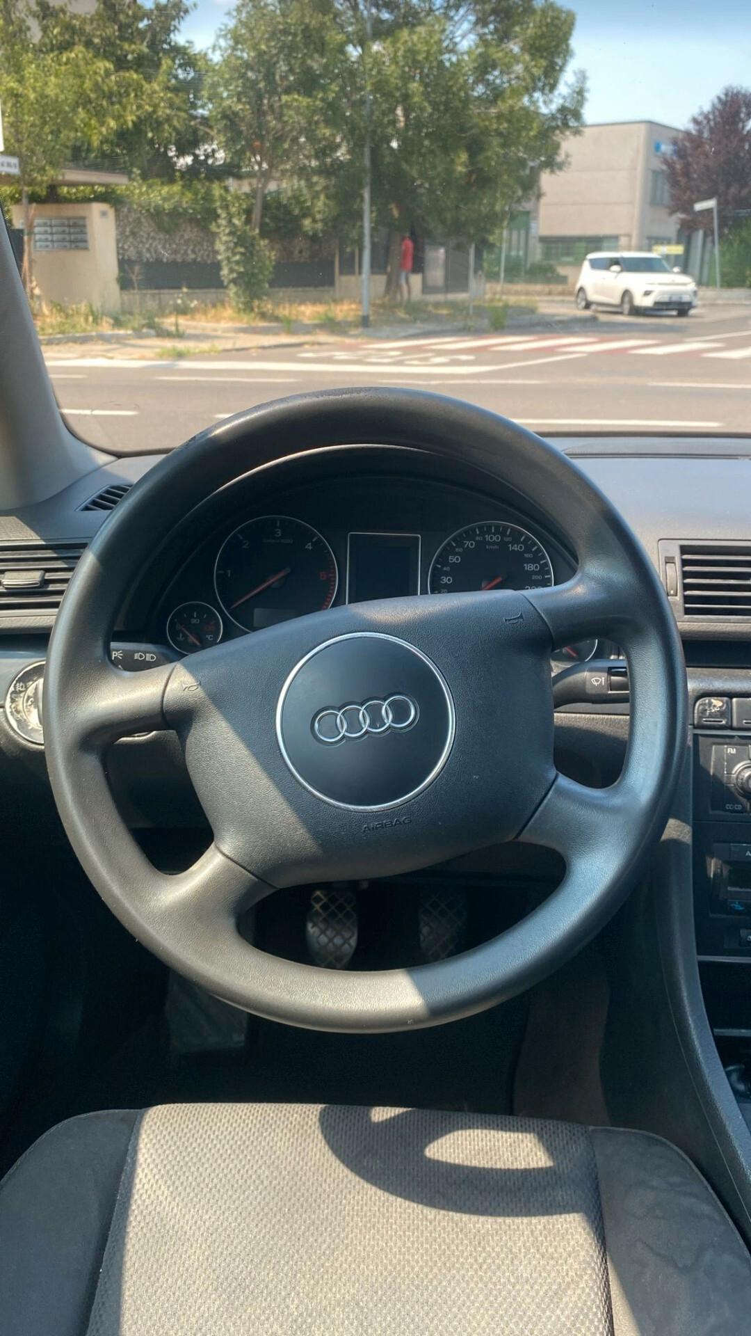 Audi A4 1.9 TDI/130 CV cat
