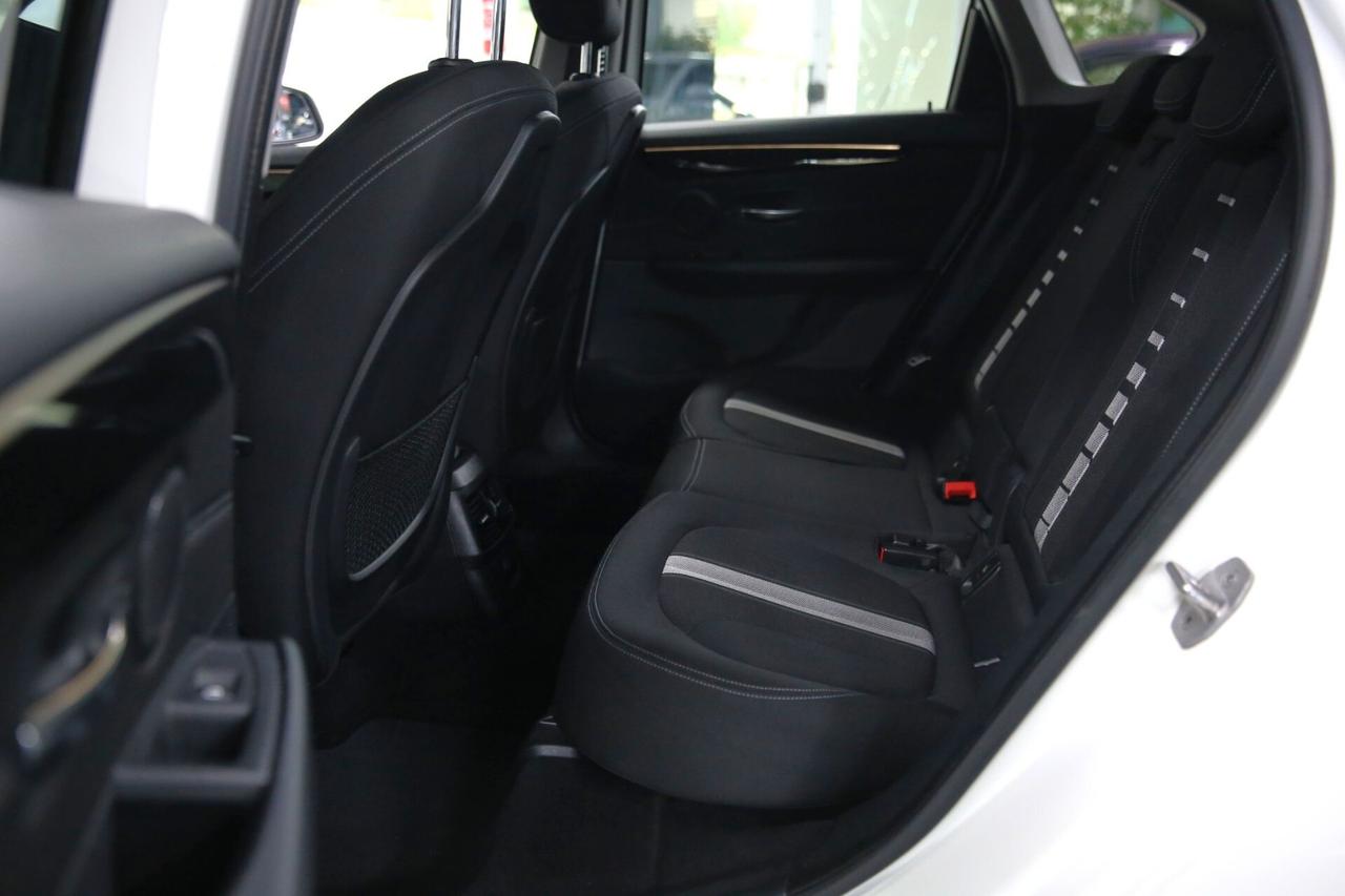 BMW 218d Active Tourer Sport