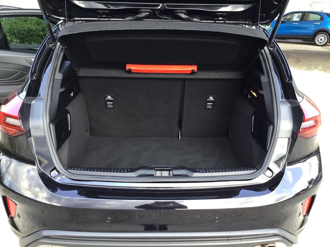 Ford Focus 1.0 EcoBoost Hybrid 155 CV Powershift 5p. ST-Line