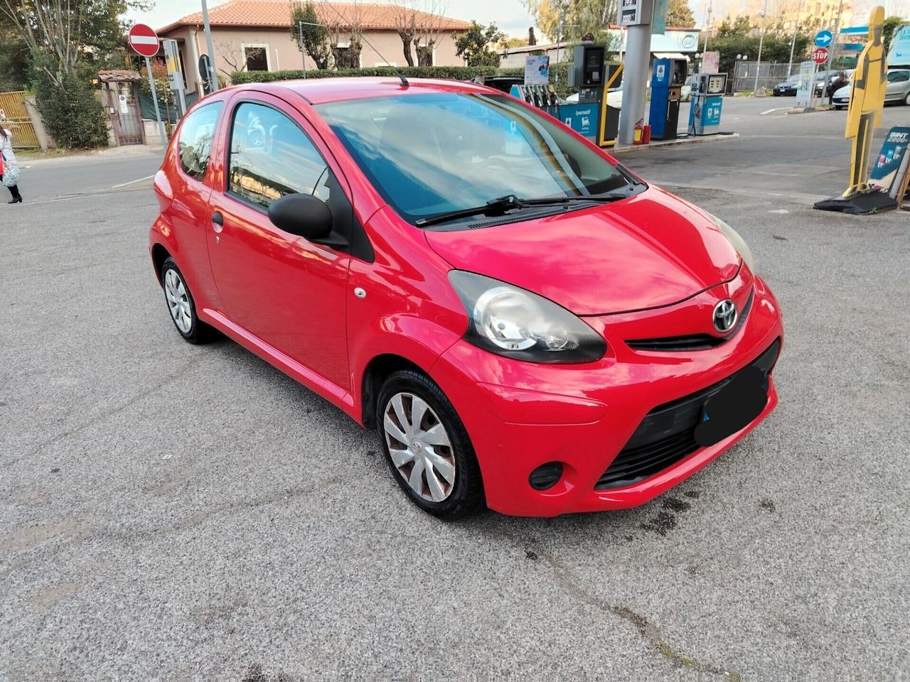 Toyota Aygo 1.0 12V VVT-i 5 porte Active Connect