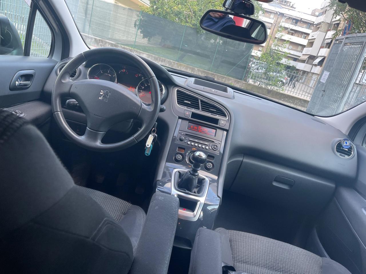Peugeot 5008 1.6 HDi 112CV Business 7 POSTI