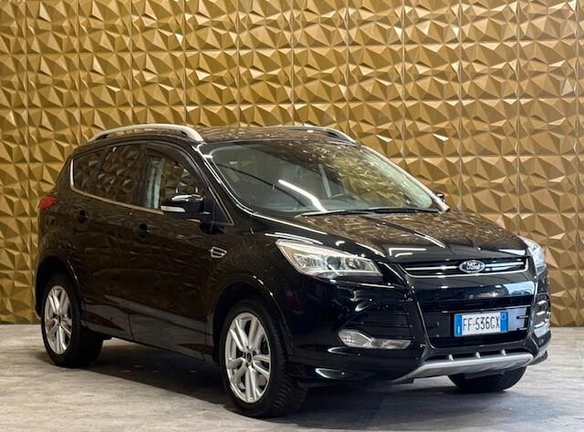 Ford Kuga 2.0 TDCI 150 CV S&S 4WD Powershift Titanium