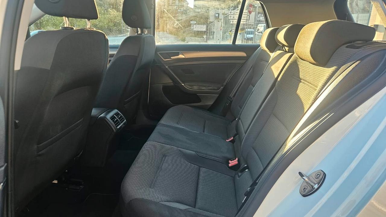 Volkswagen Golf VII 1.6 TDI 110CV 5p. Comfortline