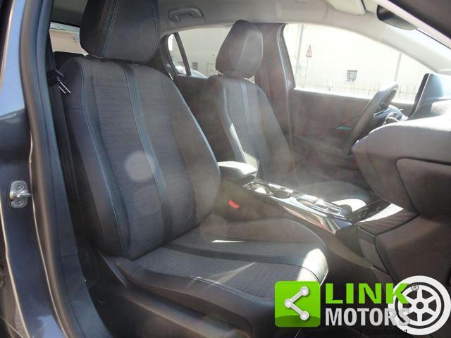 PEUGEOT 208 PureTech 100 Stop&Start Allure Pack