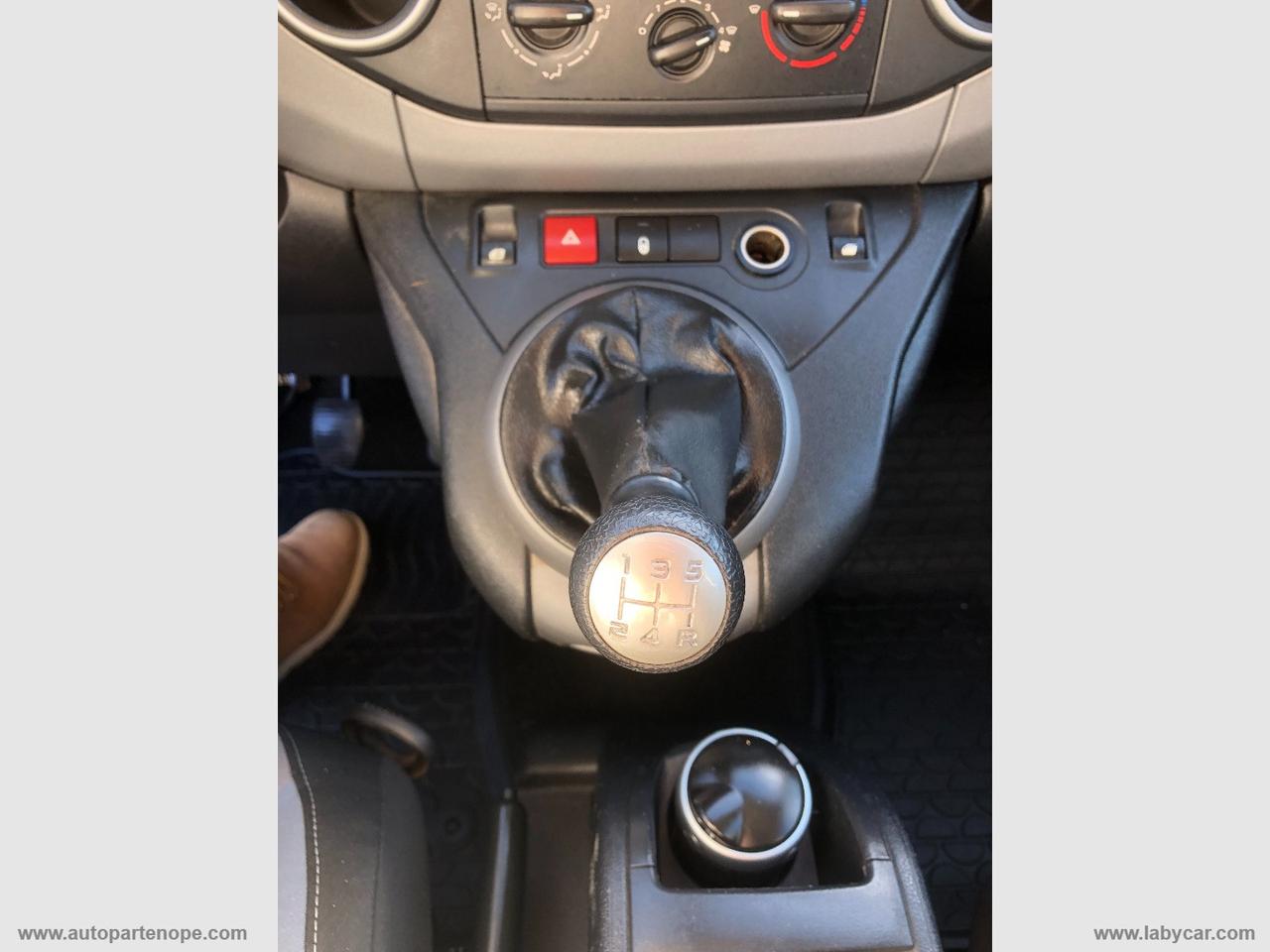 PEUGEOT Partner Tepee BlueHDi 100 Outdoor