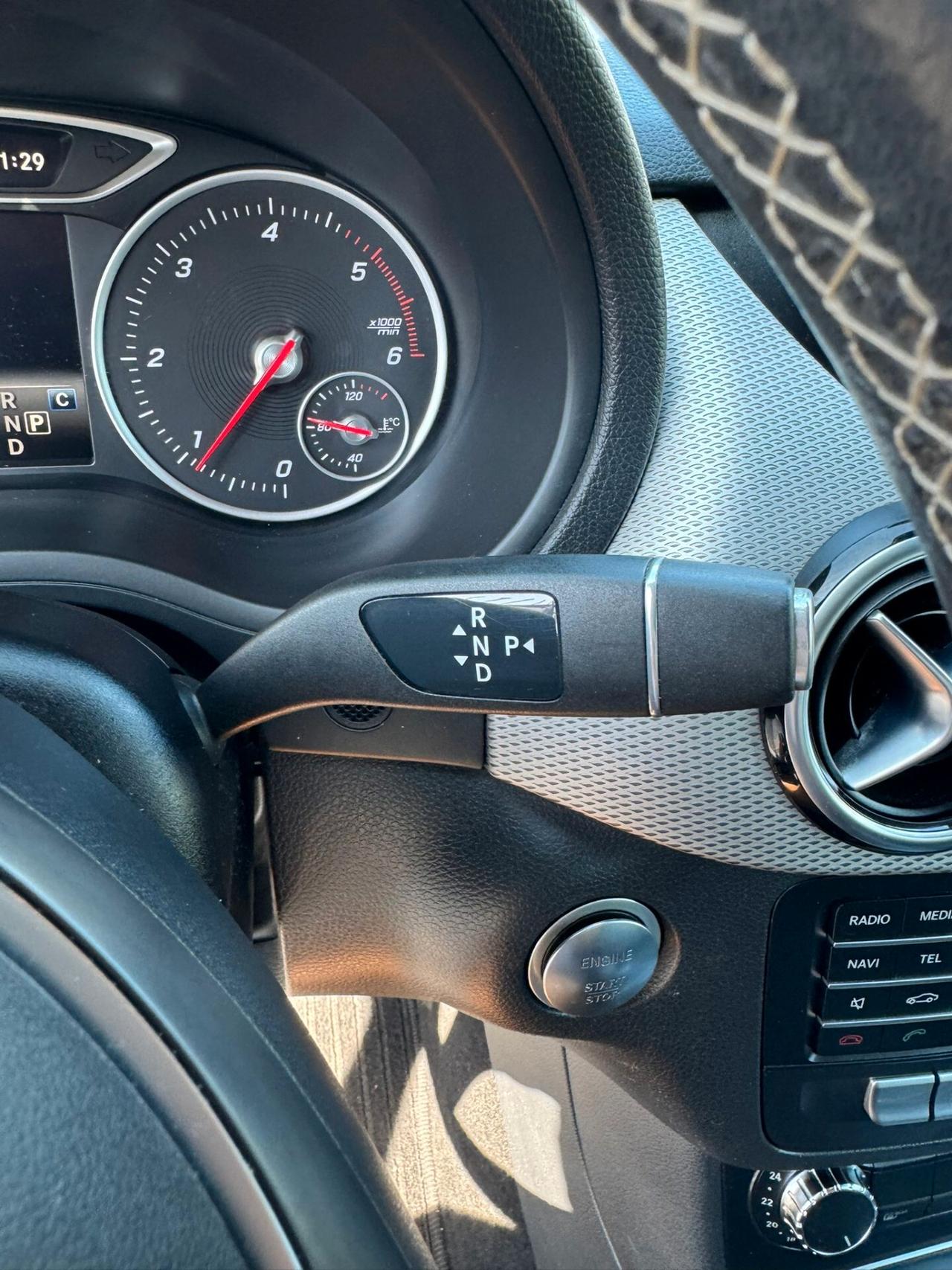Mercedes-benz A 180 d Automatic Premium