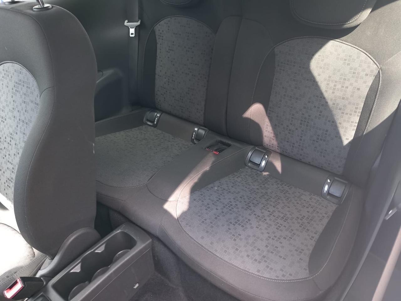 Opel Adam 1.2 70 CV Glam
