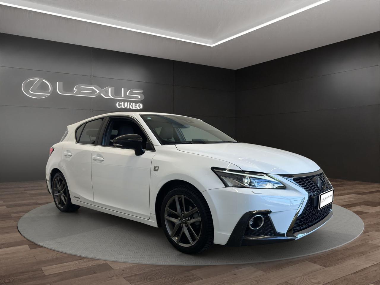 Lexus F-SPORT