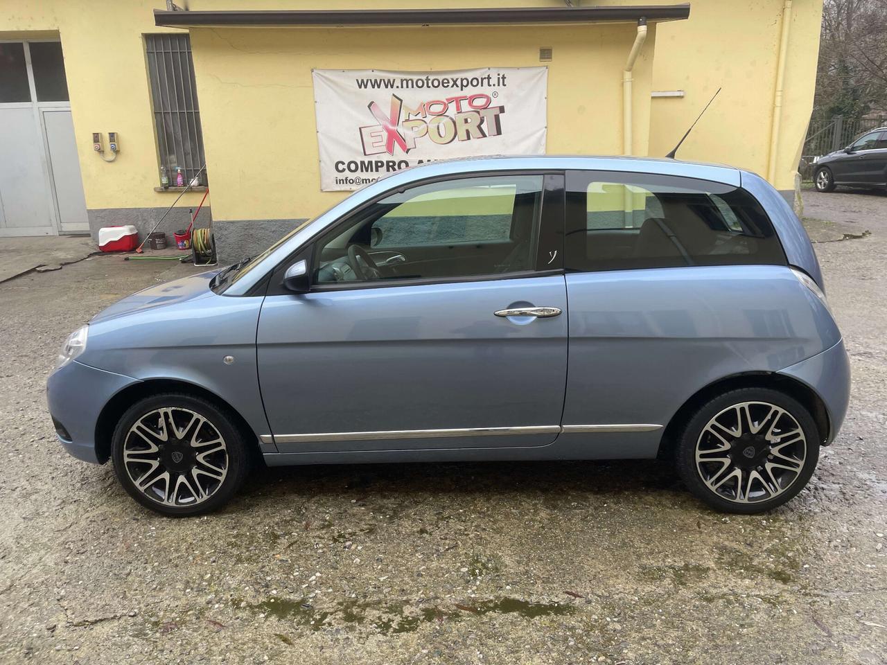 Lancia Ypsilon 1.2 Oro