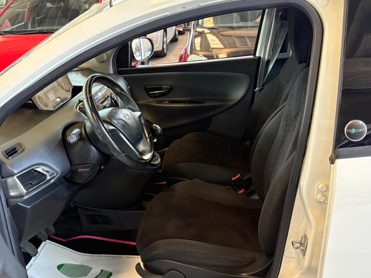 Lancia Ypsilon 0.9 TwinAir 85 CV 5 porte Metano Ecochic Gold
