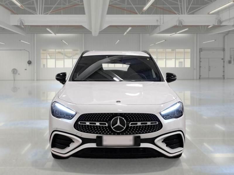 MERCEDES-BENZ GLA 180 D AMG LINE ADV PLUS AUTO CROSSOVER