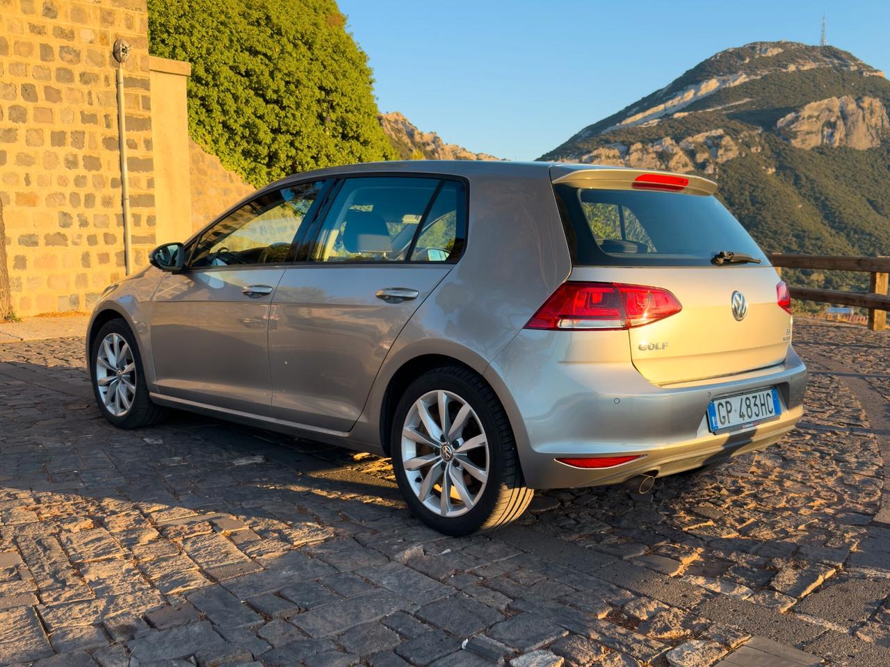 Volkswagen Golf 1.6 TDI 5p. Highline BlueMotion Technology - 2013