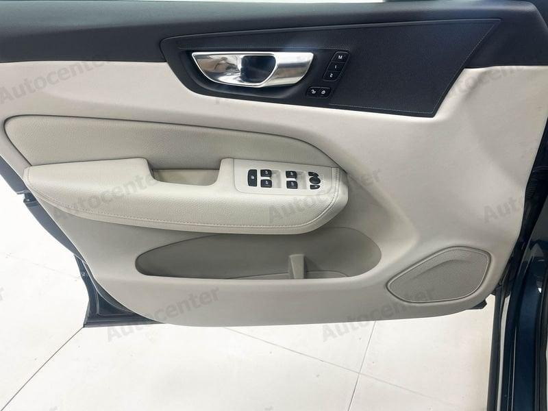 Volvo XC60 XC60 B4 (d) TRAZ. ANT AUT INSCRIPTION