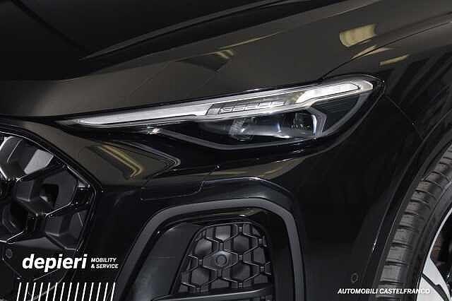 Audi Q5 TDi S tronic quattro Launch edition one mHEV+