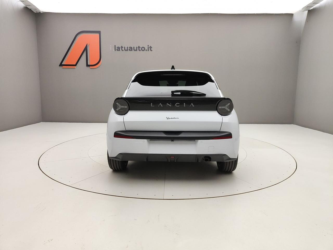 LANCIA Ypsilon IV 2024 1.2 HYBRID 110CV HF LINE