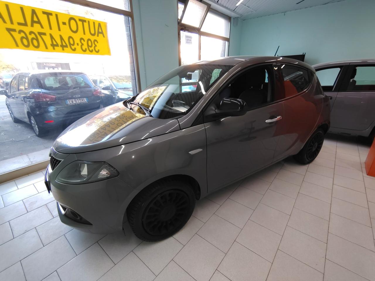 Lancia Ypsilon Hybrid AL PREZZO DEL BENZINA!!!
