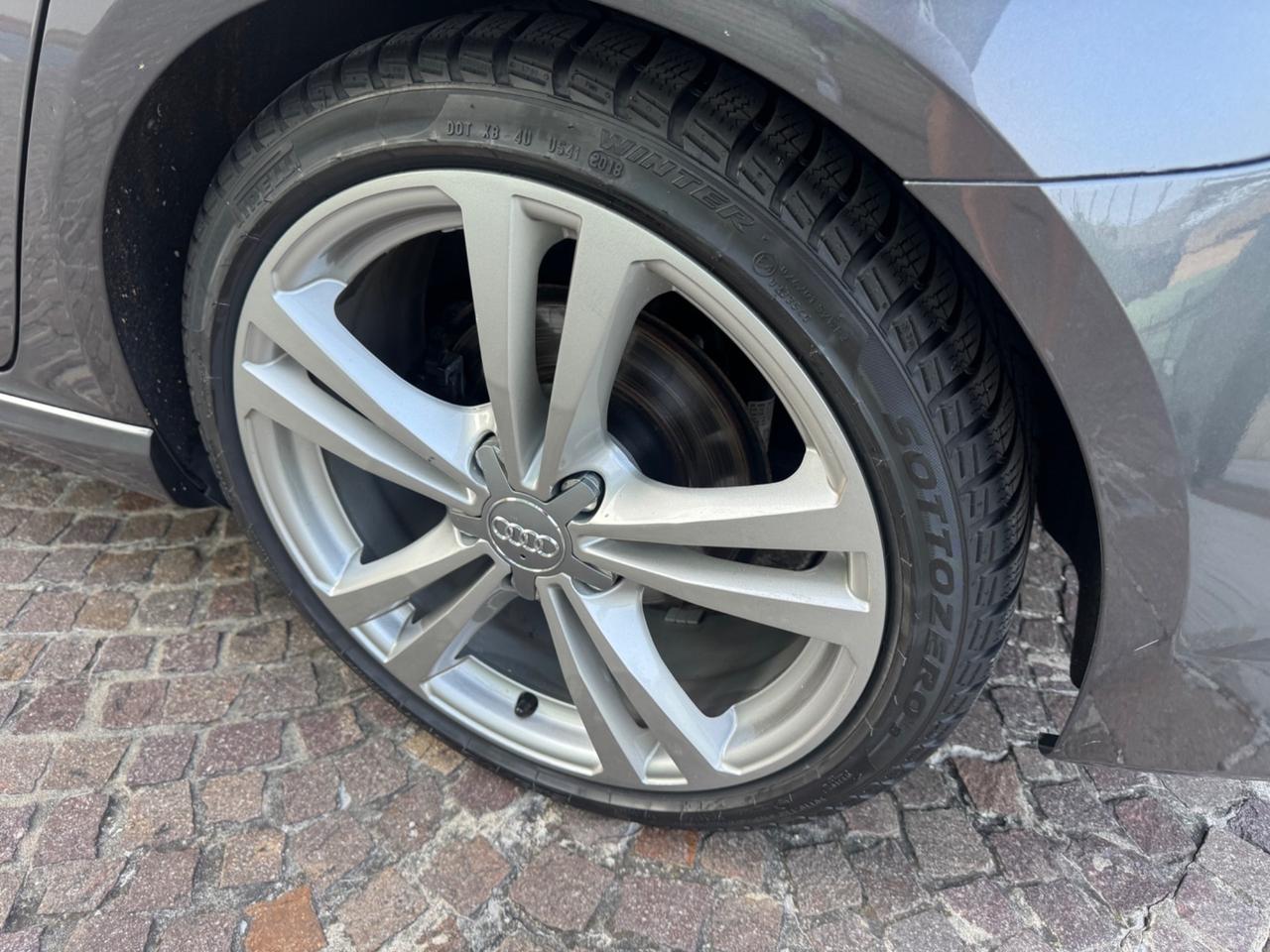 Audi A3 2.0 TDI 184CV quattro Stronic Sline