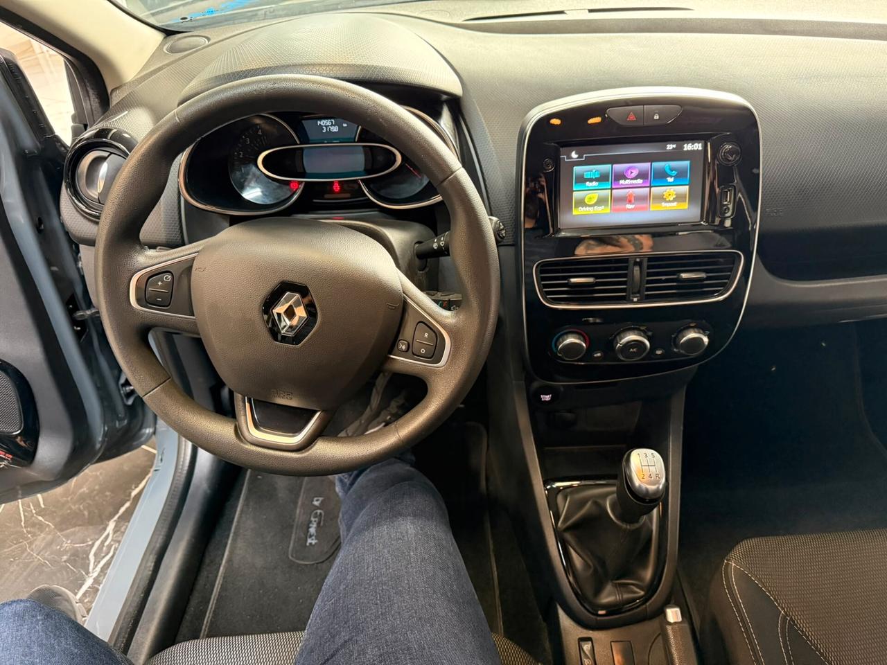 Renault Clio dCi 8V 90 CV 5 porte Moschino Intens