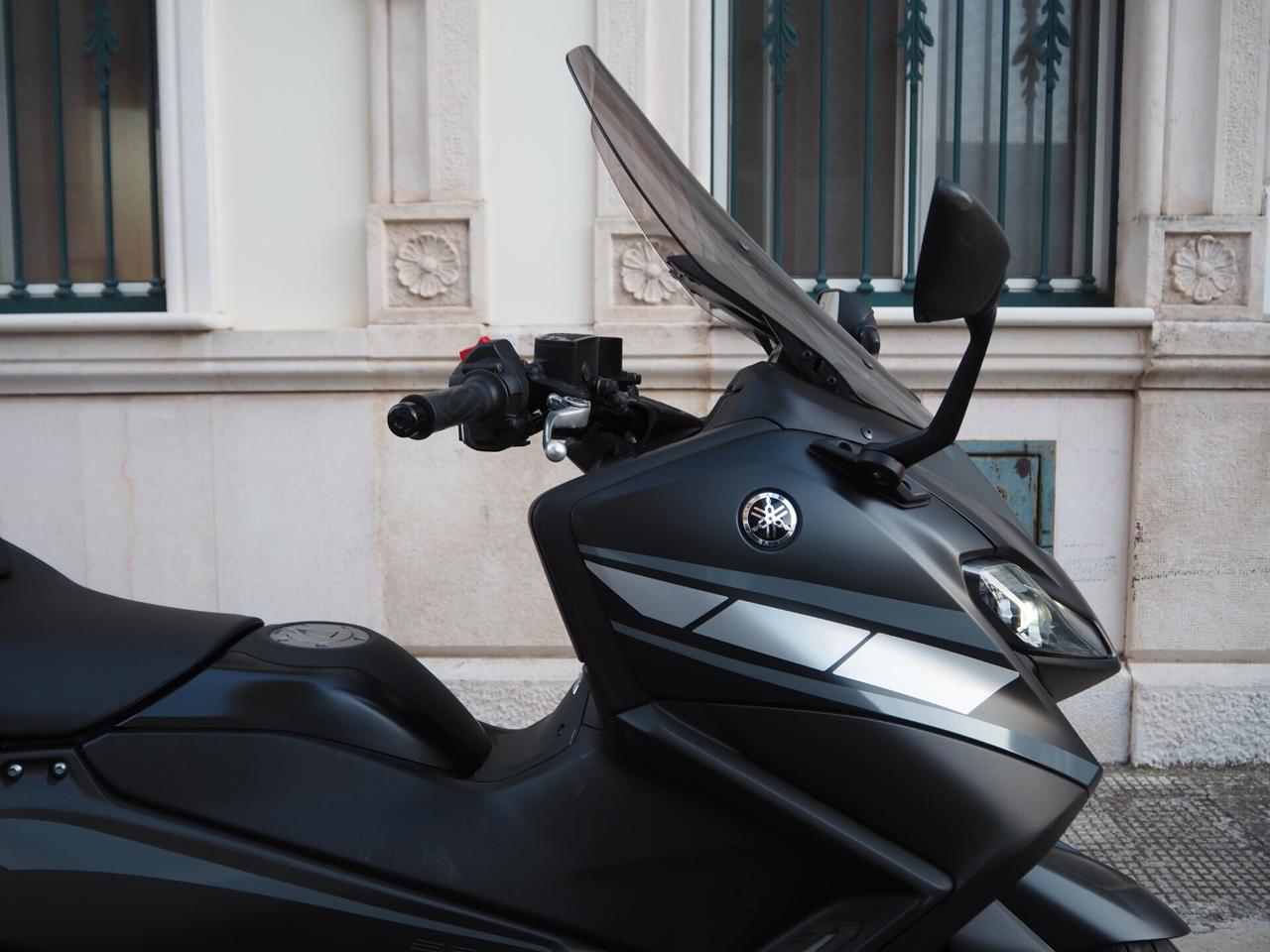Yamaha TMAX 560