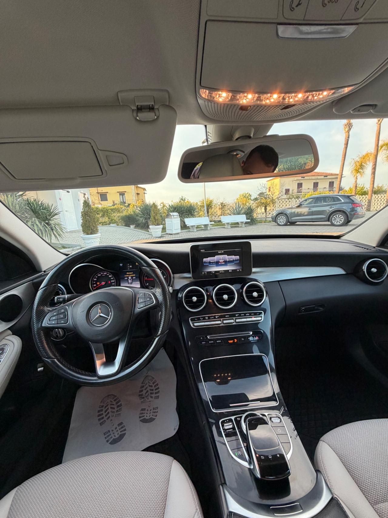 Mercedes-benz C 200 d Premium