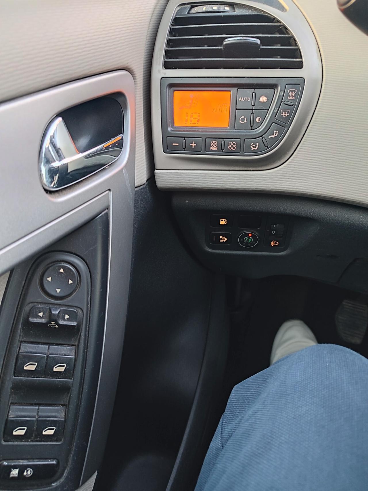 CITROEN C4 GRAND PICASSO A METANO DI CASA ECONOMICA