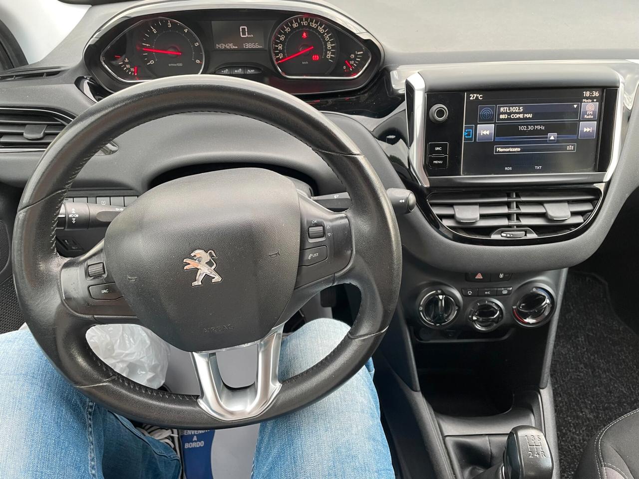 Peugeot 208 1.4 HDi 68 CV 5 porte Allure DISTRIBUZIONE NUOVA