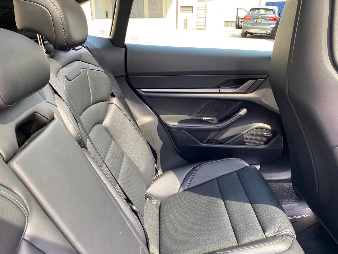Porsche Taycan 4S Cross Turismo Ultimo Modello