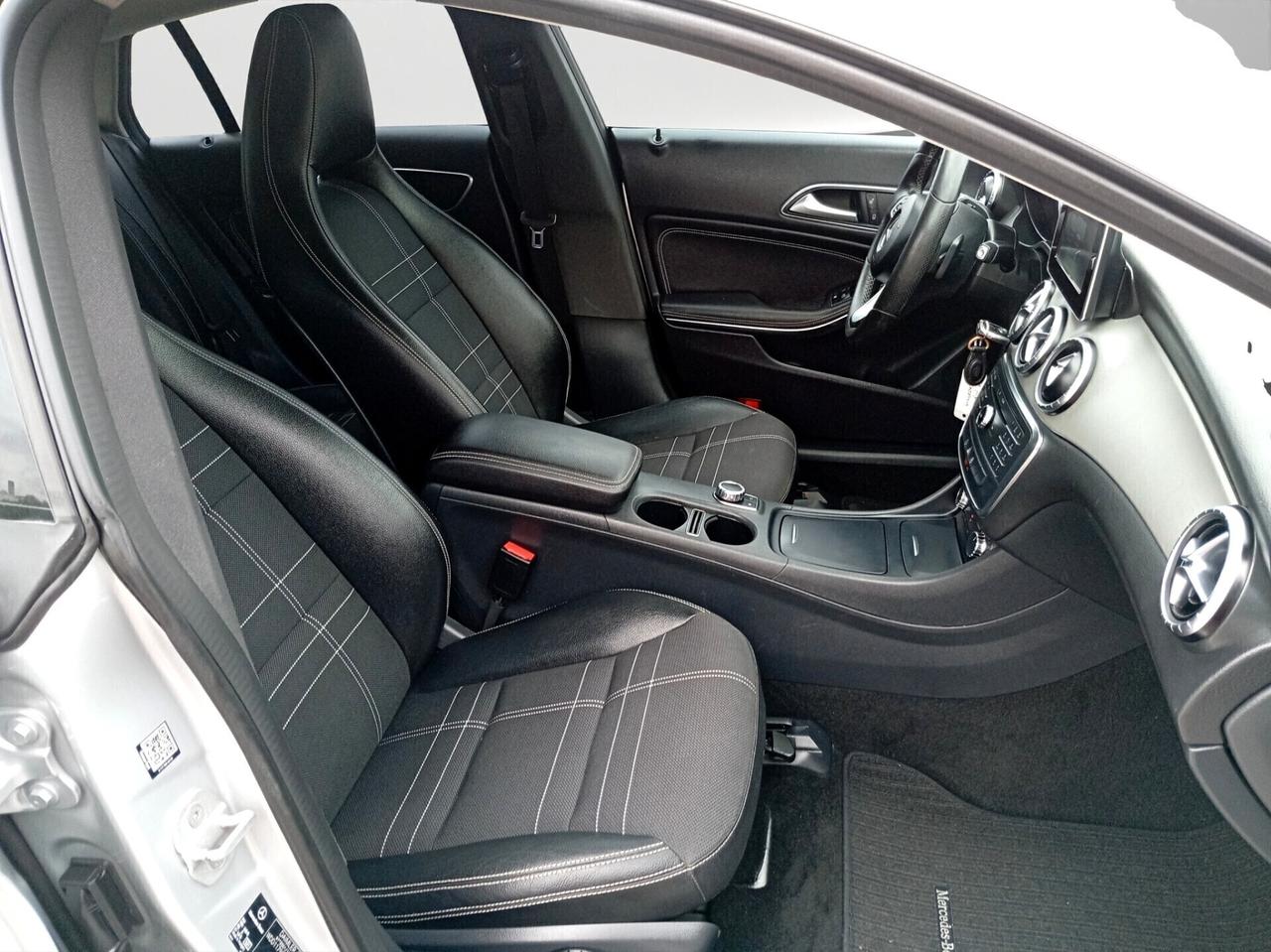 Mercedes-benz CLA 200 d S.W. Automatic SPORT RETROCAMERA