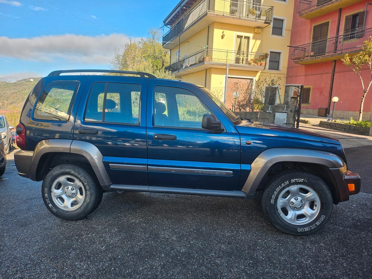 Jeep Cherokee 2.8 CRD Sport 4x4 con RIDOTTE