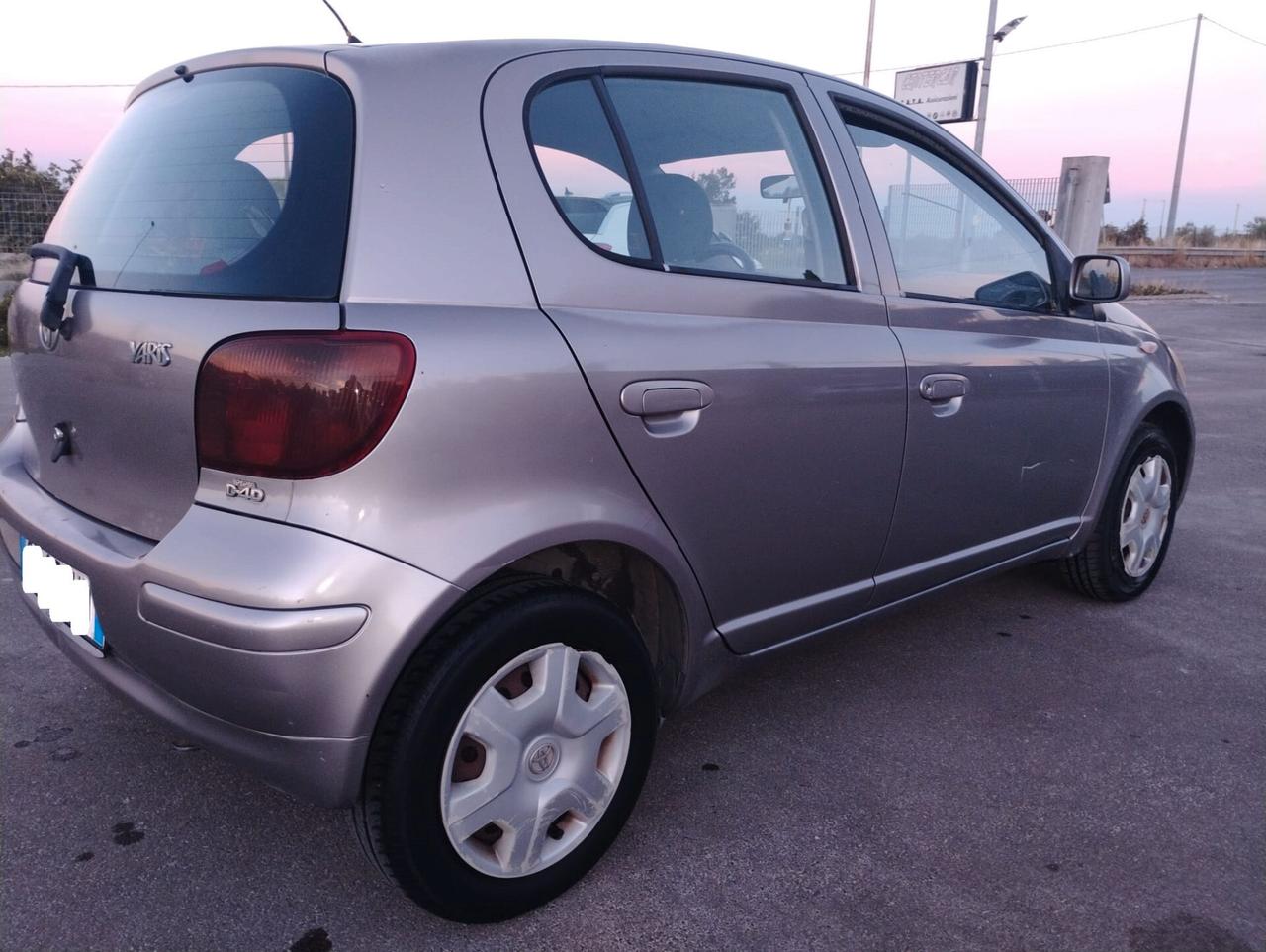 Toyota Yaris 1.4 tdi D-4D cat 5 porte Sol
