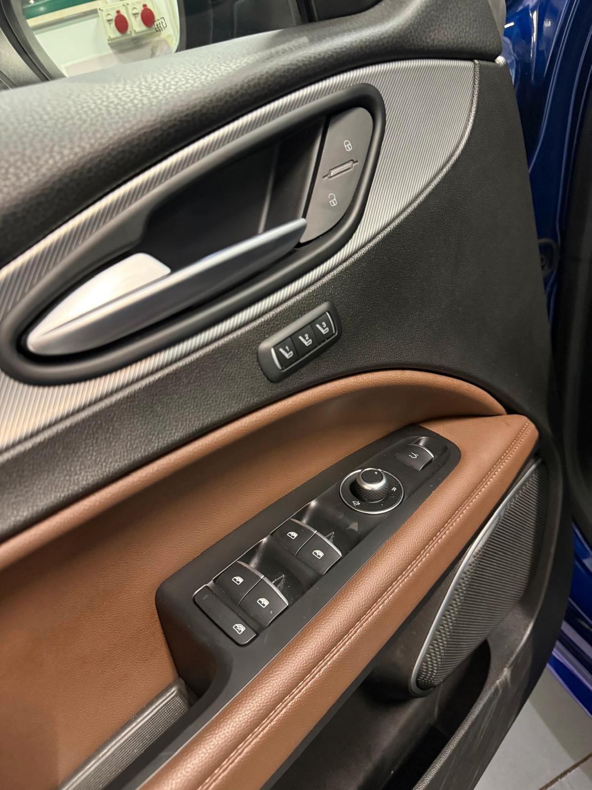 Alfa Romeo Stelvio 2.2 210 CV AT8 Q4 Veloce