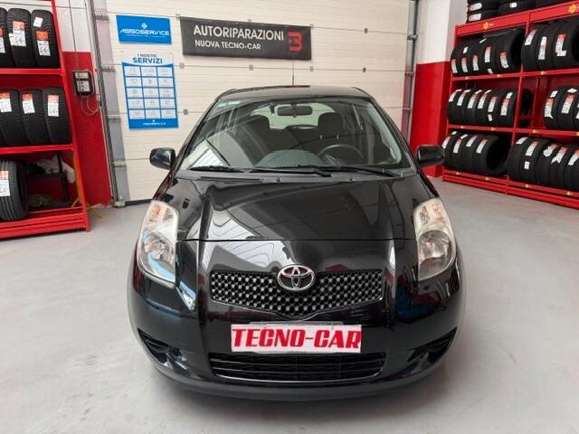 Toyota Yaris 1.0 5 porte