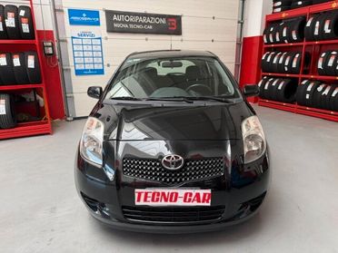Toyota Yaris 1.0 5 porte