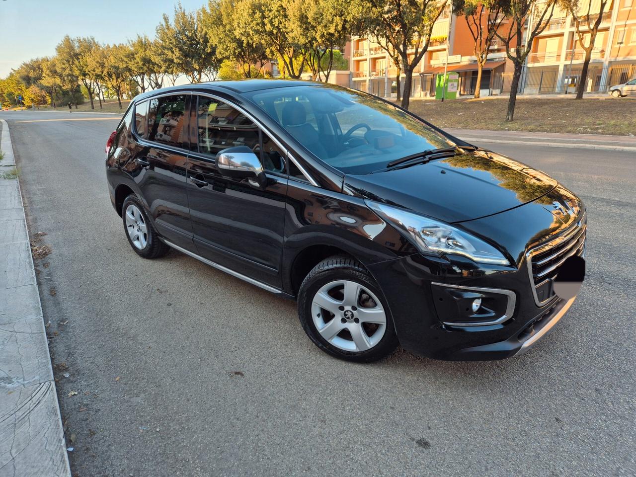 Peugeot 3008 1.6 hdi 115cv tetto panoramico 2016 gangio traino