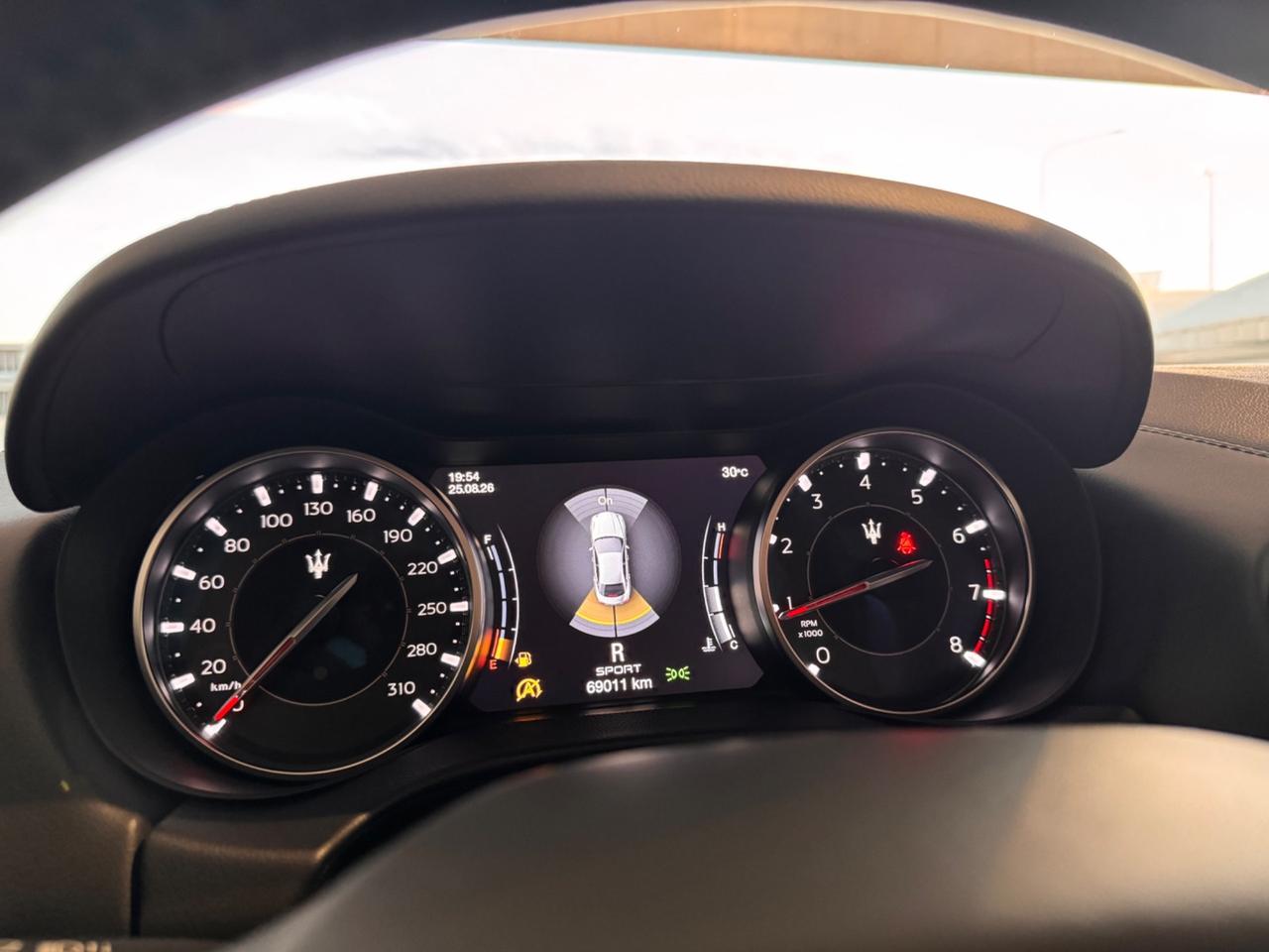 Maserati Ghibli V6 Modena