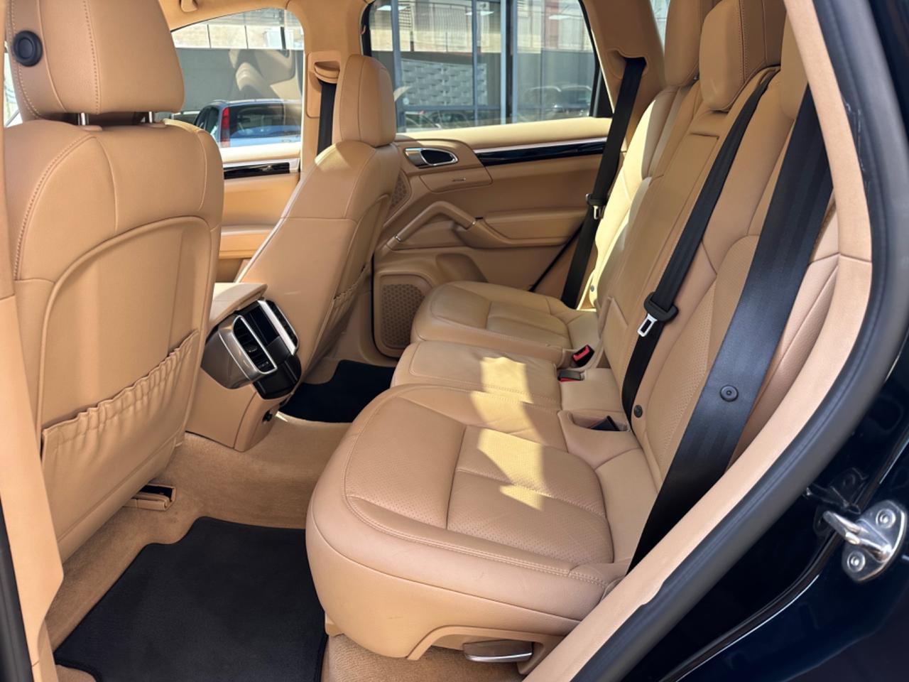 Porsche Cayenne 3.0 Diesel Tetto Pelle Platinum 2015