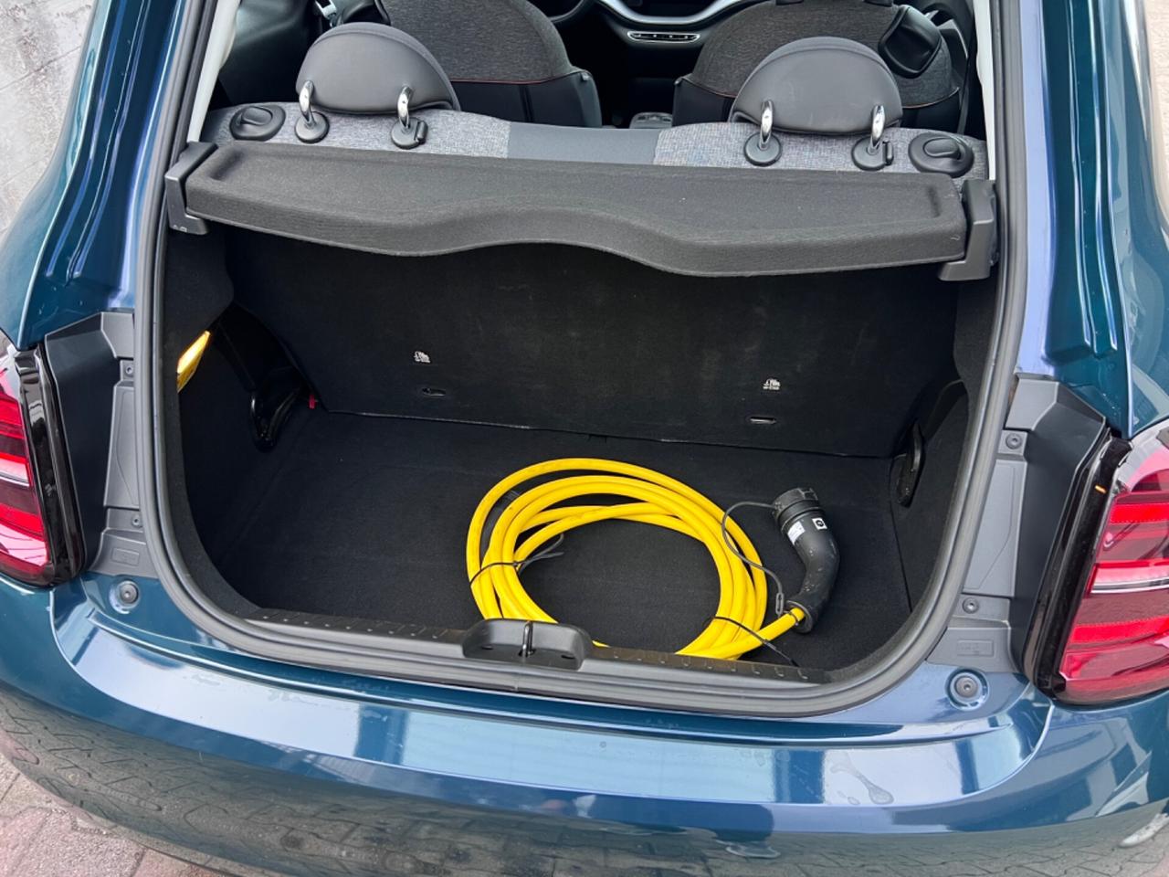 Fiat 500 500e Berlina 42 kWh