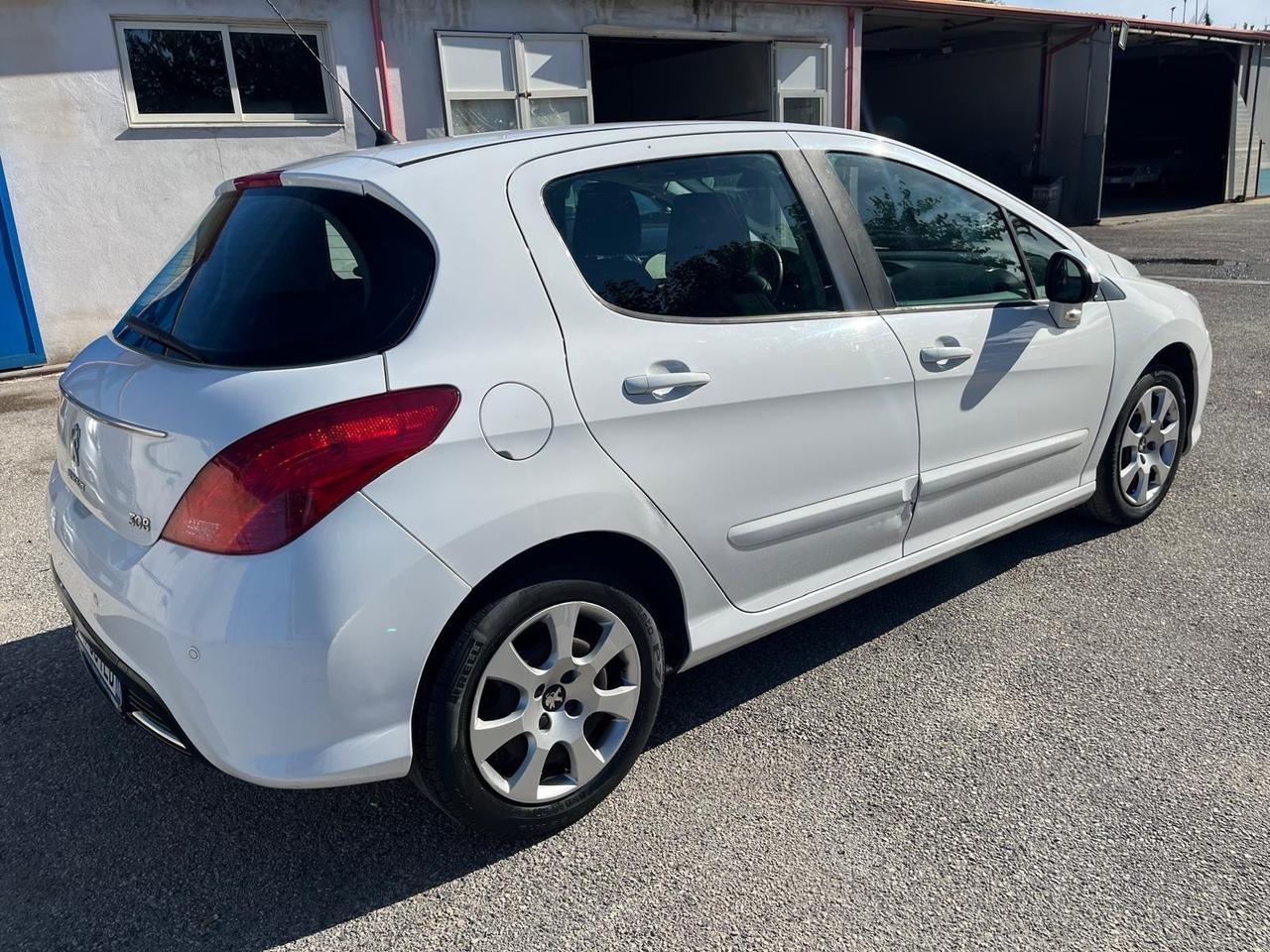Peugeot 308-5P-1.6 hdi-full opt-12/2011