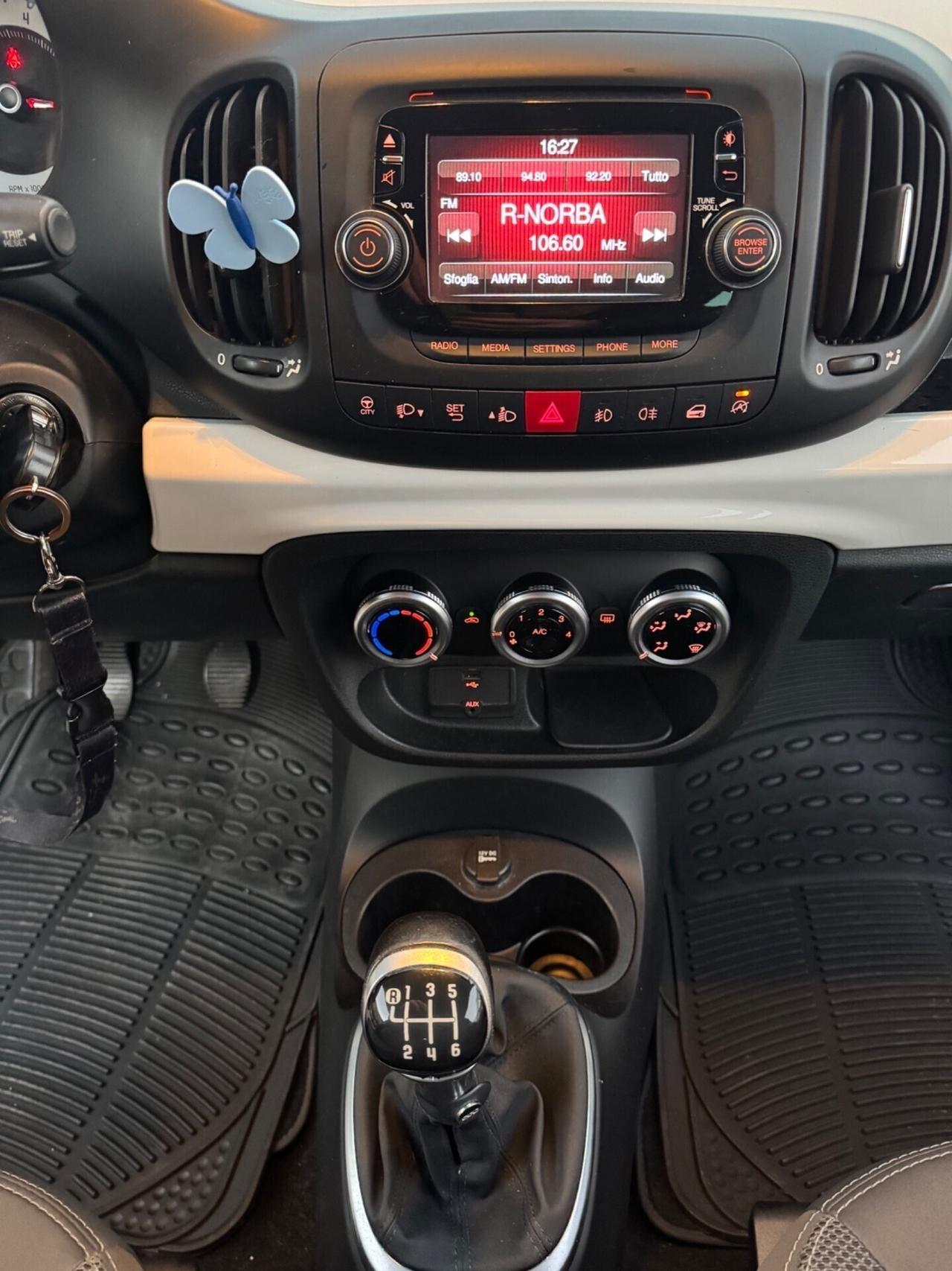 Fiat 500L 1.6 Multijet 105 CV Trekking Bicolore 16