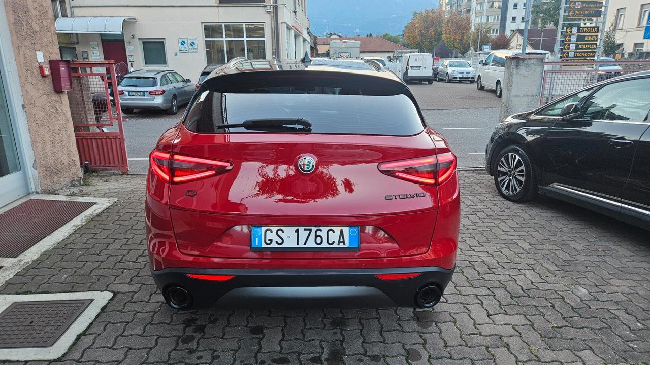 Alfa Romeo Stelvio 2.2 t Q4 210cv auto PELLE-CAM-CERCHI 20"