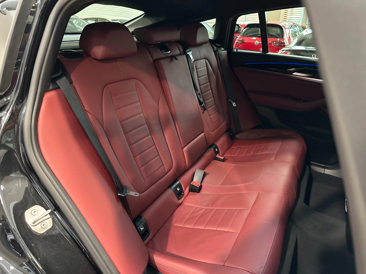 BMW X4 xdrive20i mhev 48V - 19"-Camera-Carplay-Pelle-IVA