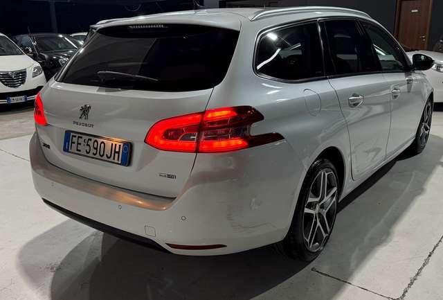 Peugeot 308 GT Line+Tetto+Led+Automatica+Neopatentati