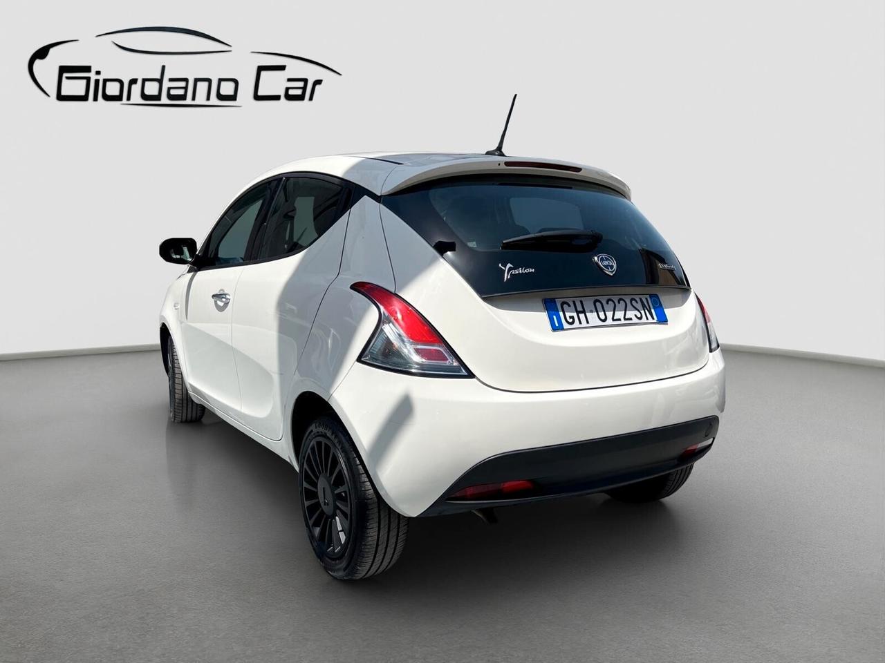 Lancia Ypsilon 1.0 FireFly 5 porte S&S Hybrid Ecochic A. Ferretti