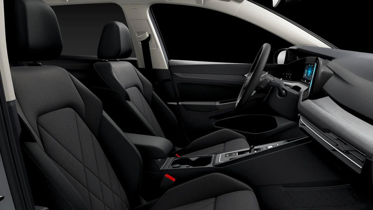 VOLKSWAGEN GOLF VARIANT 2.0 TDI STYLE 116CV DSG IN ARRIVO