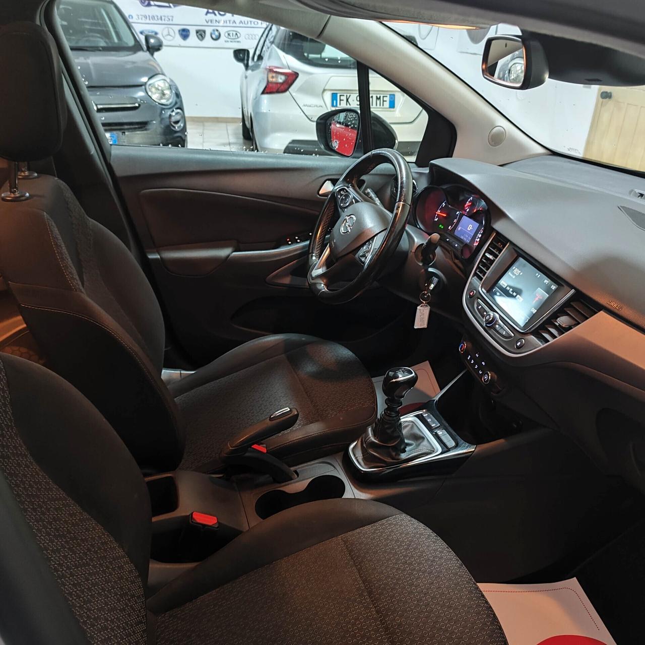 Opel crossland autocarro 5 posti 1.5 diesel (12 mesi di garanzia)