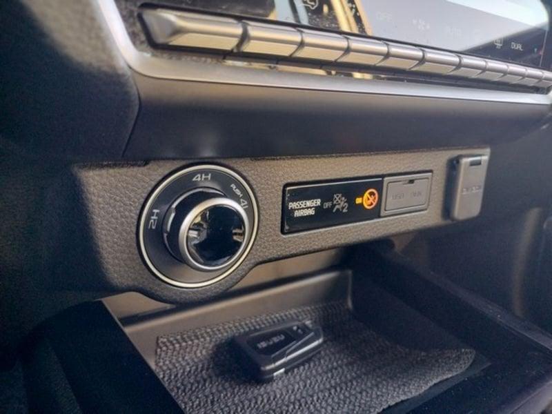 Isuzu D-Max N60 D-Max N60 1.9 Crew Cab FF 4X4 A/T con BullBar, Rollbar e Shutter Lid!!