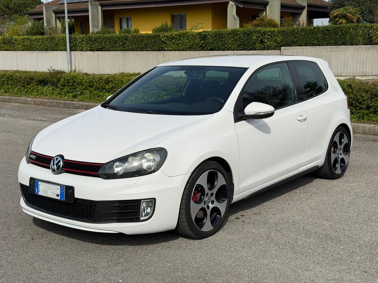 Volkswagen Golf GTI 2.0 TSI 3p.